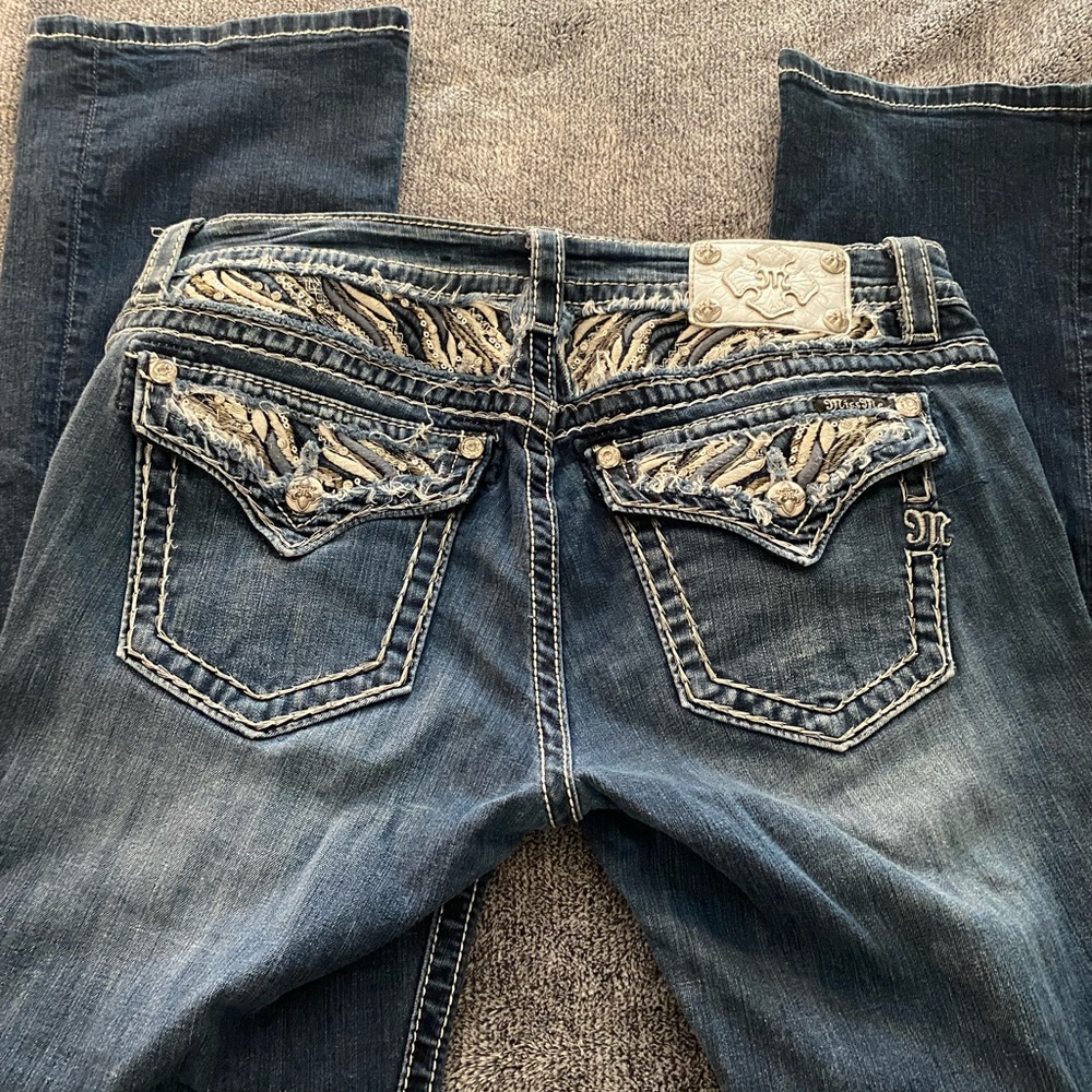 Miss Me Boot Cut. Size 31. Great condition.